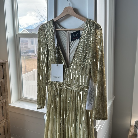 Mac Duggal SEQUINED V NECK ILLUSION SLEEVE A LINE GOWN - Picture 6 of 10